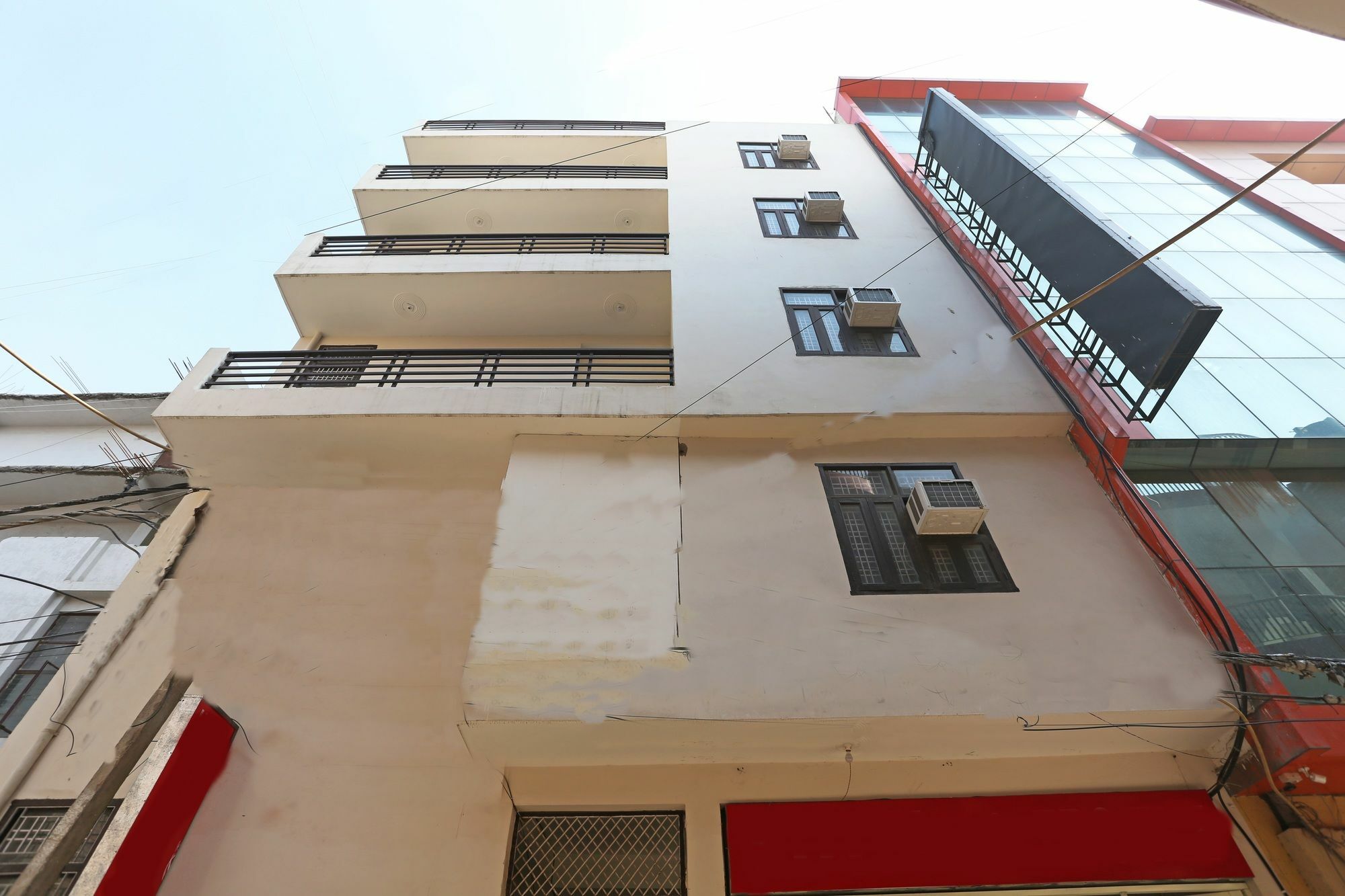 Super Hotel O Mahal New Delhi Bagian luar foto